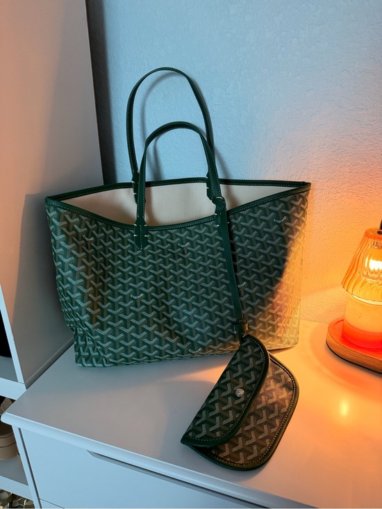 None Handbags - Green Patterned Tote Bag with Matching Pouch - Classic Elegant Tote